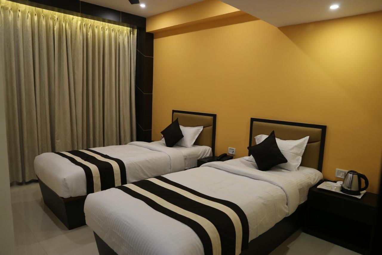 Hotel Ds International Jamshedpur Buitenkant foto